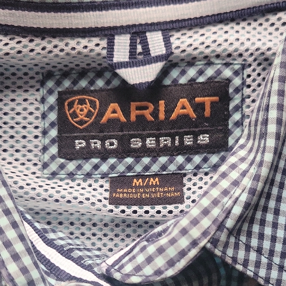 Ariat Men's Blue Checkered Casual Shirt - Picture 2 of 3